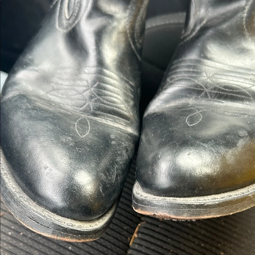 Laredo Black Western Cowboy Boots with Embroidered Stitching - Picture 4 of 5
